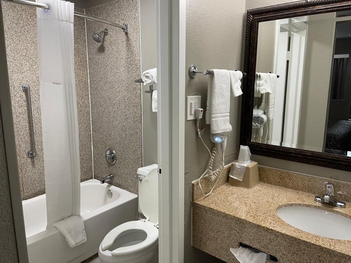 Days Inn & Suites By Wyndham Collierville Germantown Area Eksteriør billede