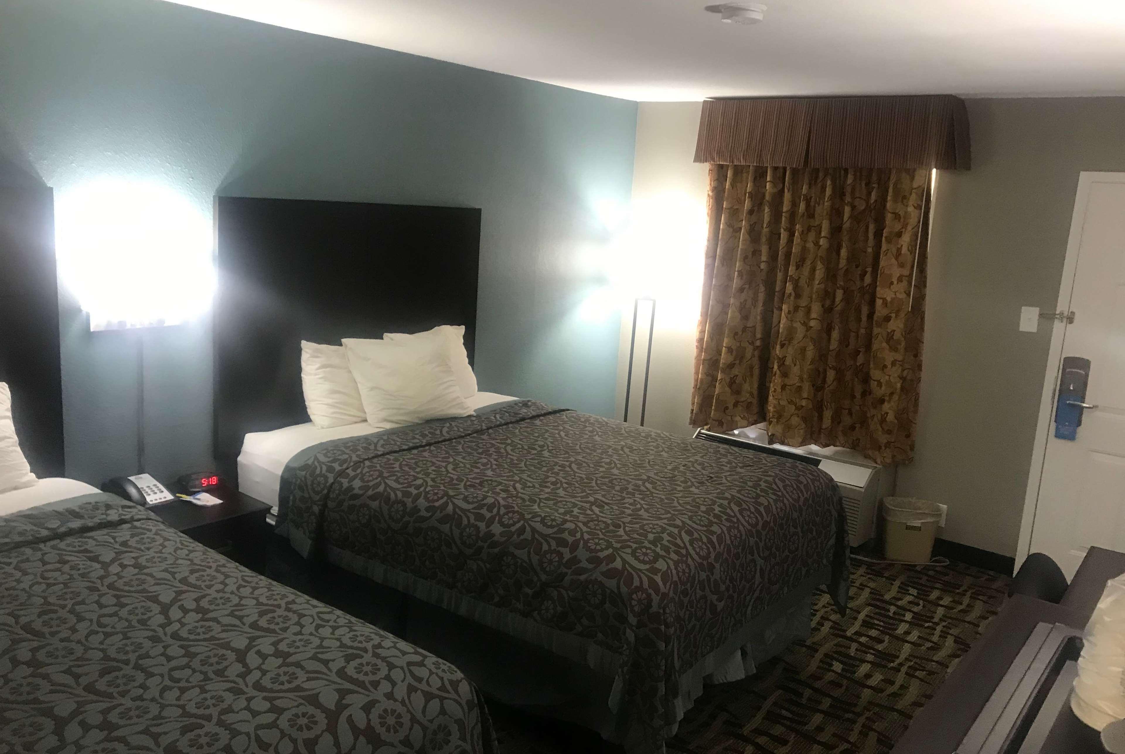 Days Inn & Suites By Wyndham Collierville Germantown Area Eksteriør billede