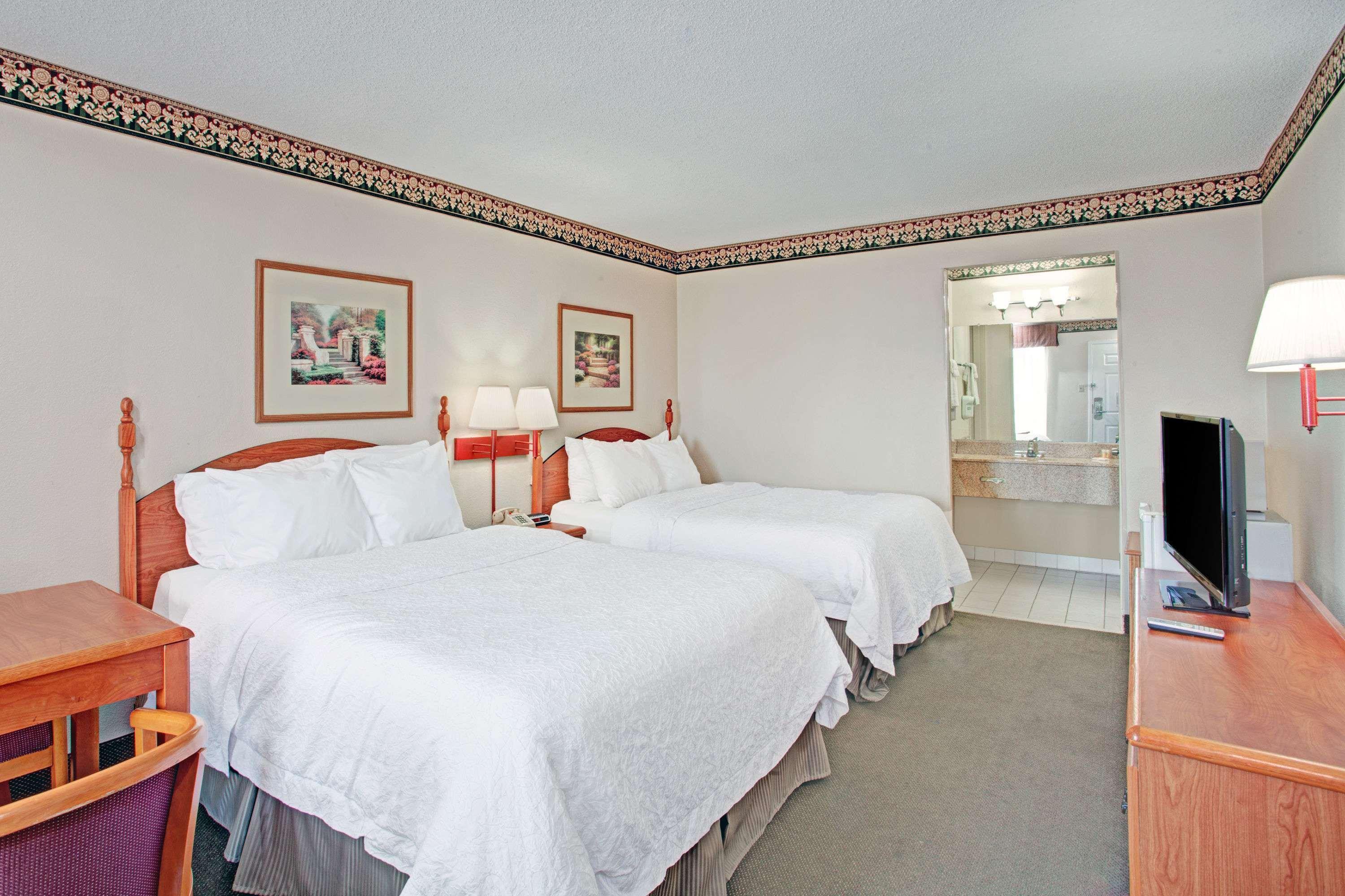 Days Inn & Suites By Wyndham Collierville Germantown Area Eksteriør billede