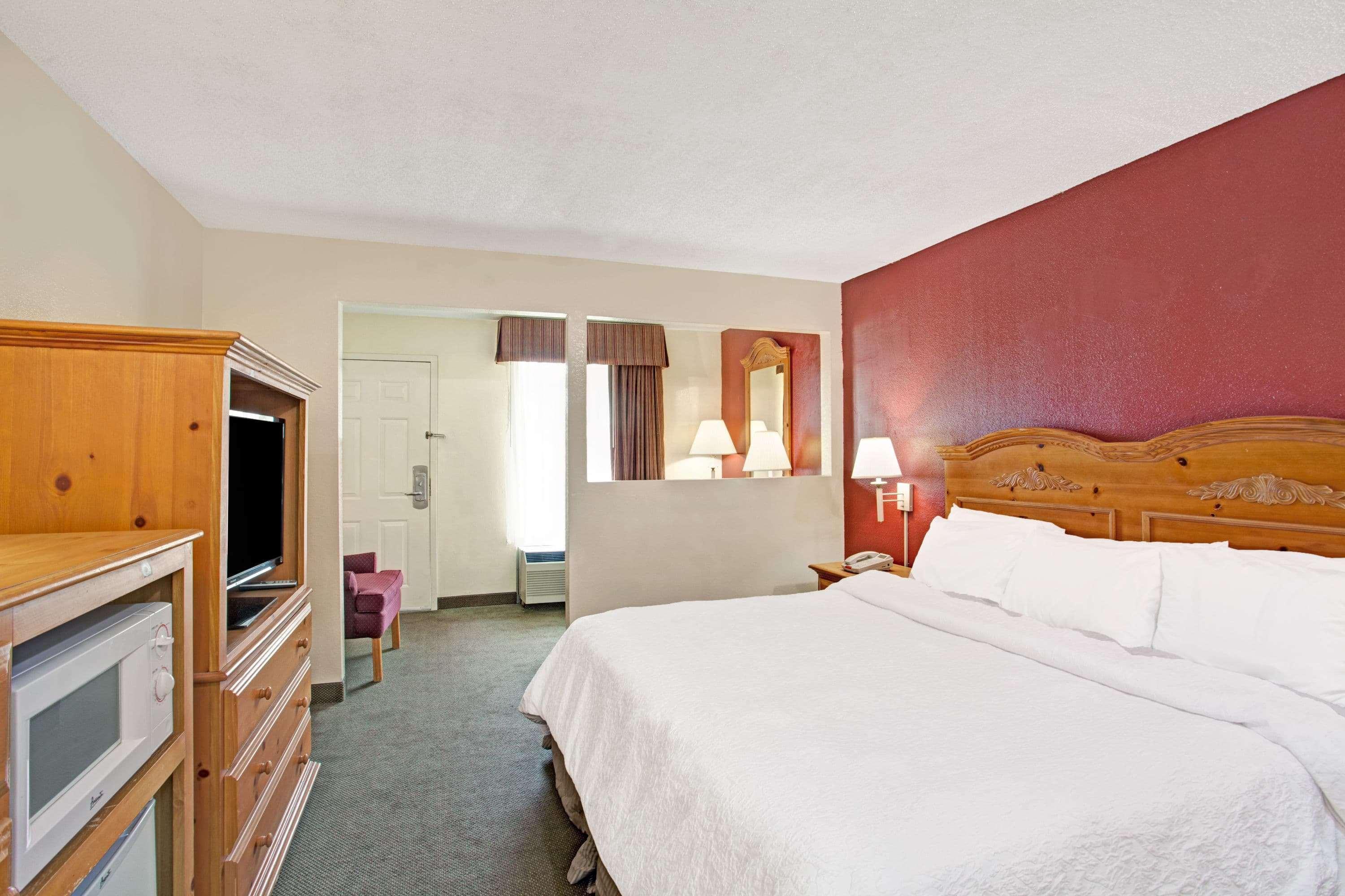 Days Inn & Suites By Wyndham Collierville Germantown Area Eksteriør billede