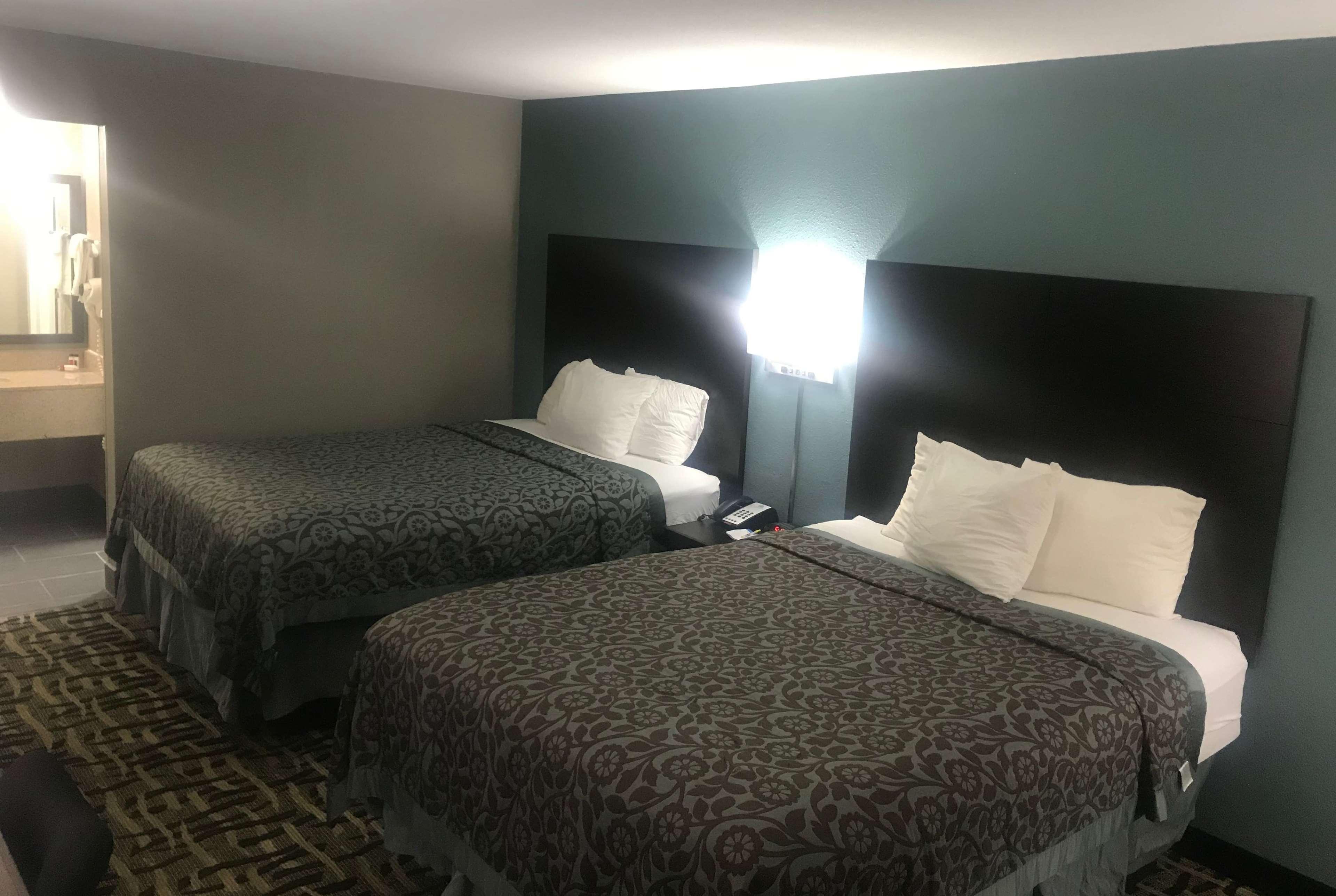 Days Inn & Suites By Wyndham Collierville Germantown Area Eksteriør billede