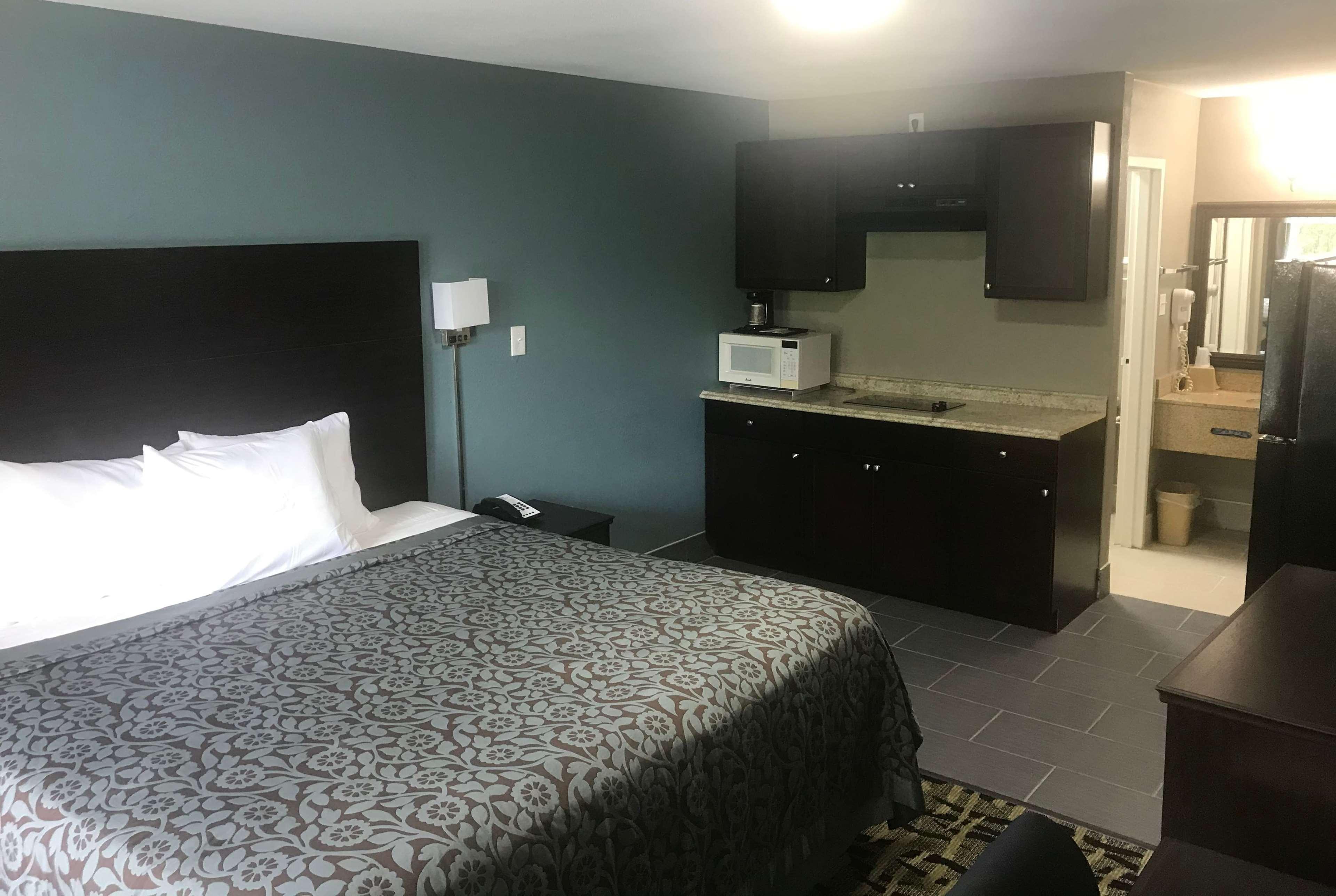 Days Inn & Suites By Wyndham Collierville Germantown Area Eksteriør billede