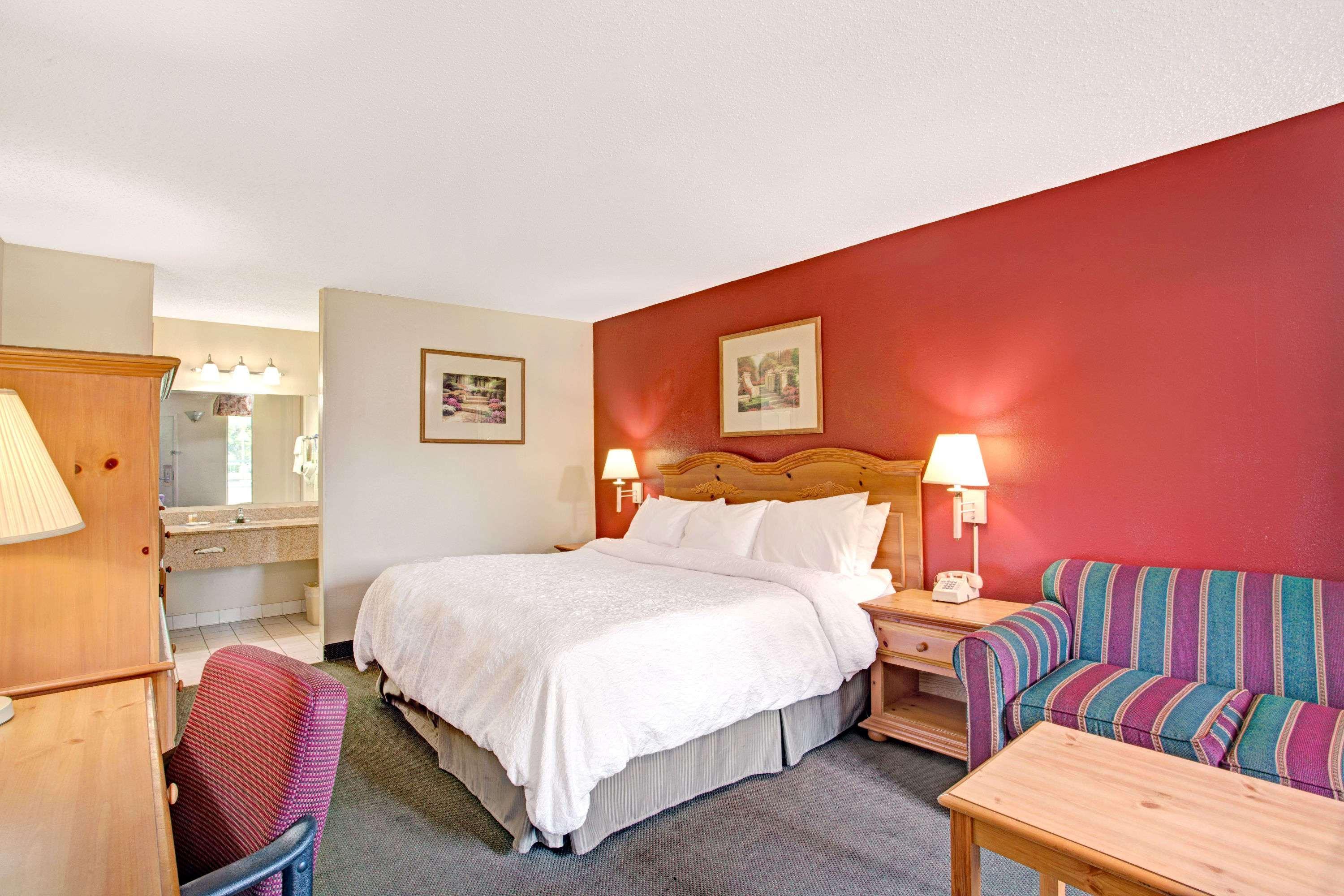 Days Inn & Suites By Wyndham Collierville Germantown Area Eksteriør billede