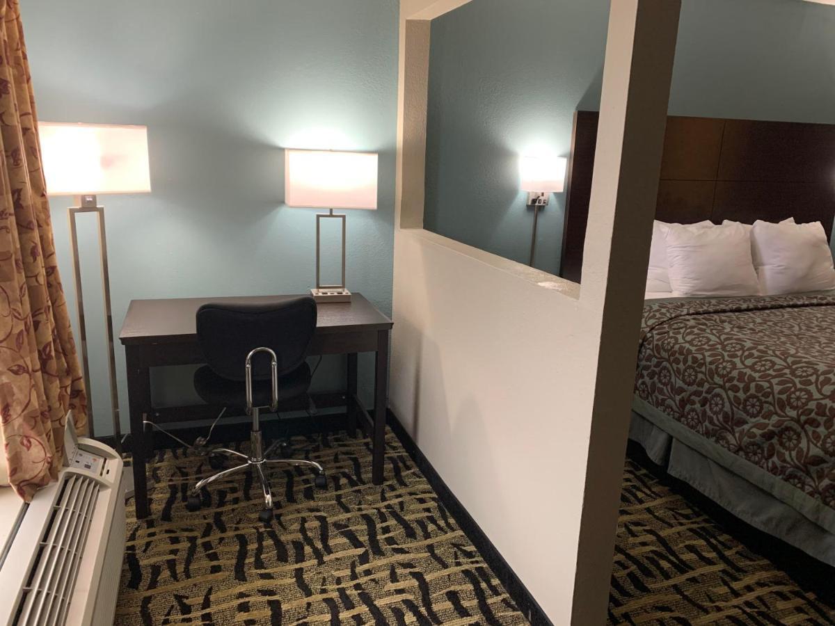 Days Inn & Suites By Wyndham Collierville Germantown Area Eksteriør billede